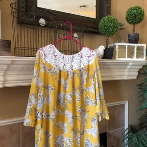 Like new women’s blouse